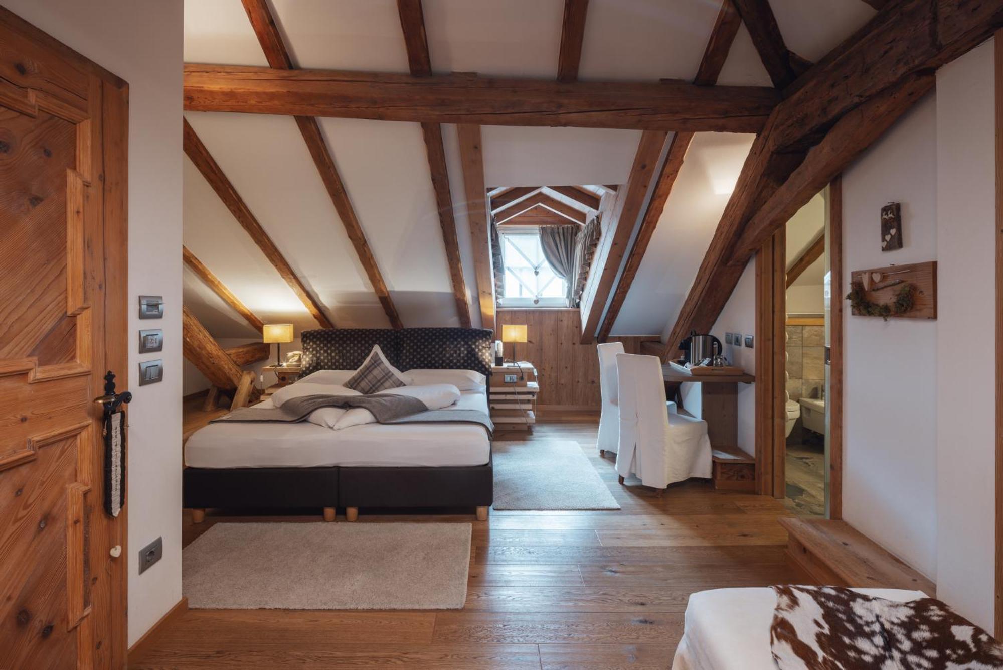 Hotel Garni Laurino Cavalese Luaran gambar