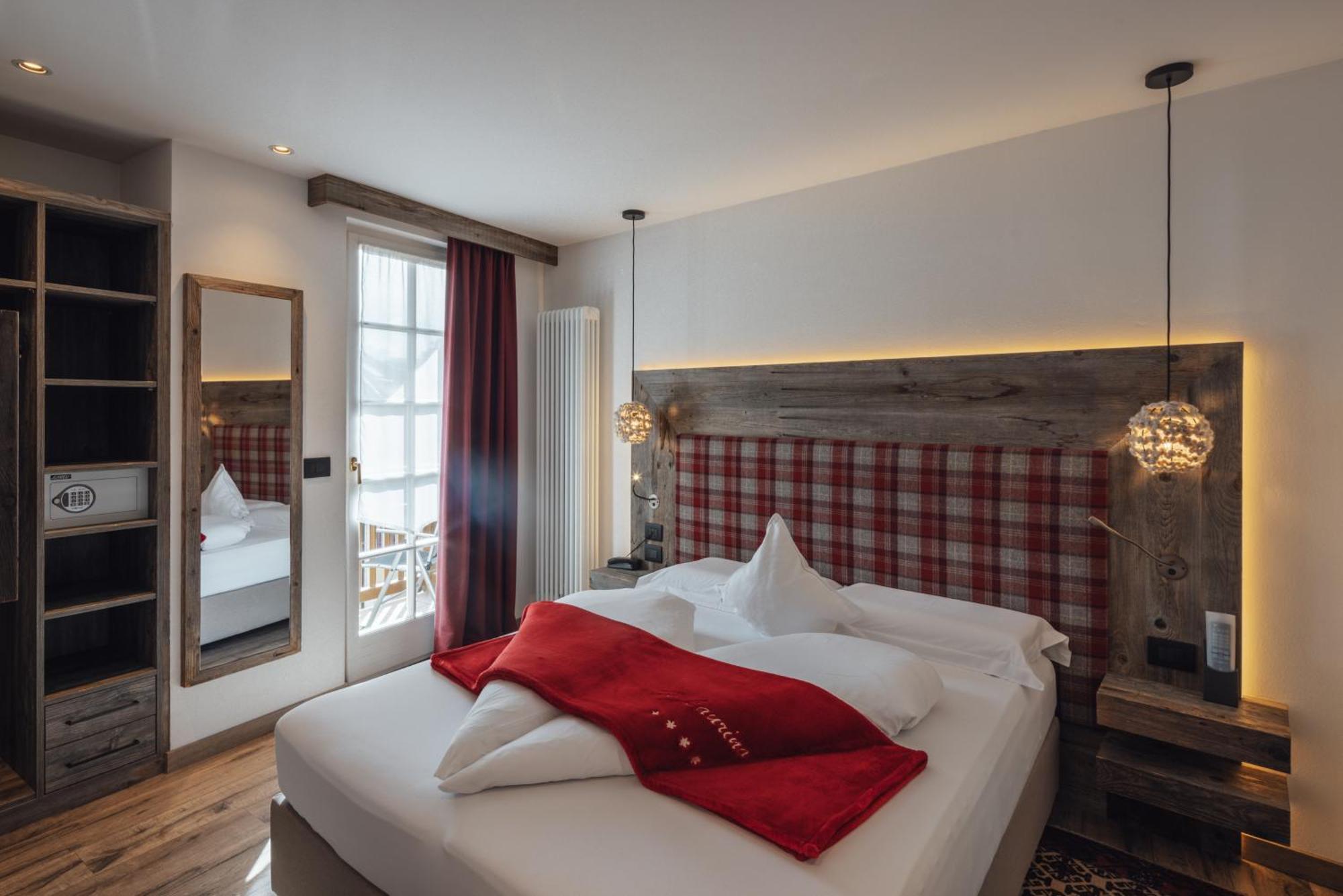 Hotel Garni Laurino Cavalese Luaran gambar
