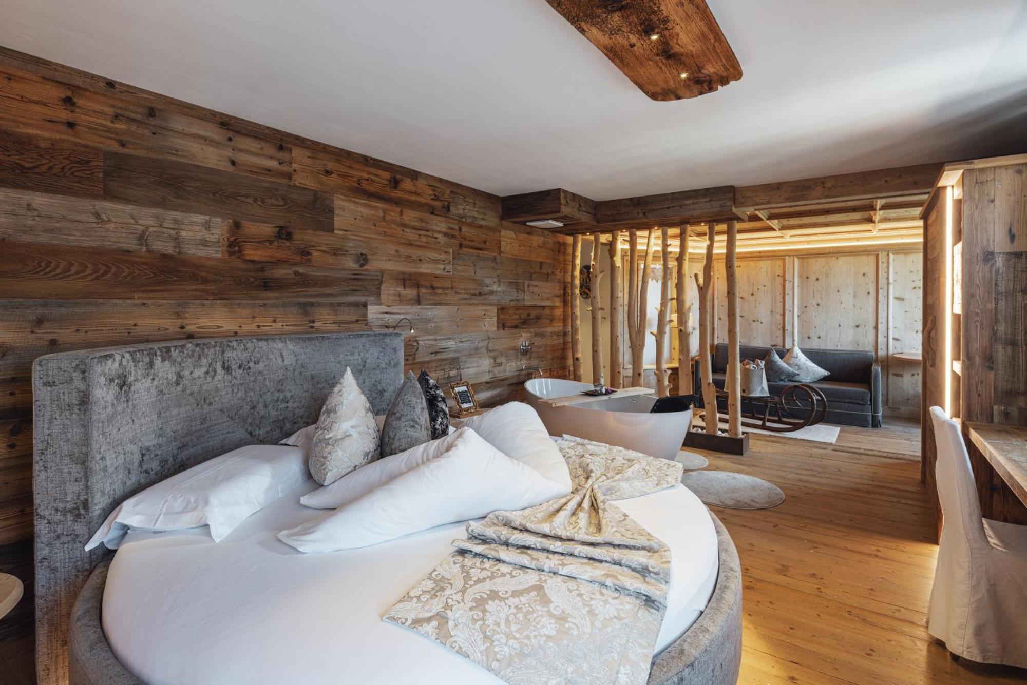 Hotel Garni Laurino Cavalese Luaran gambar