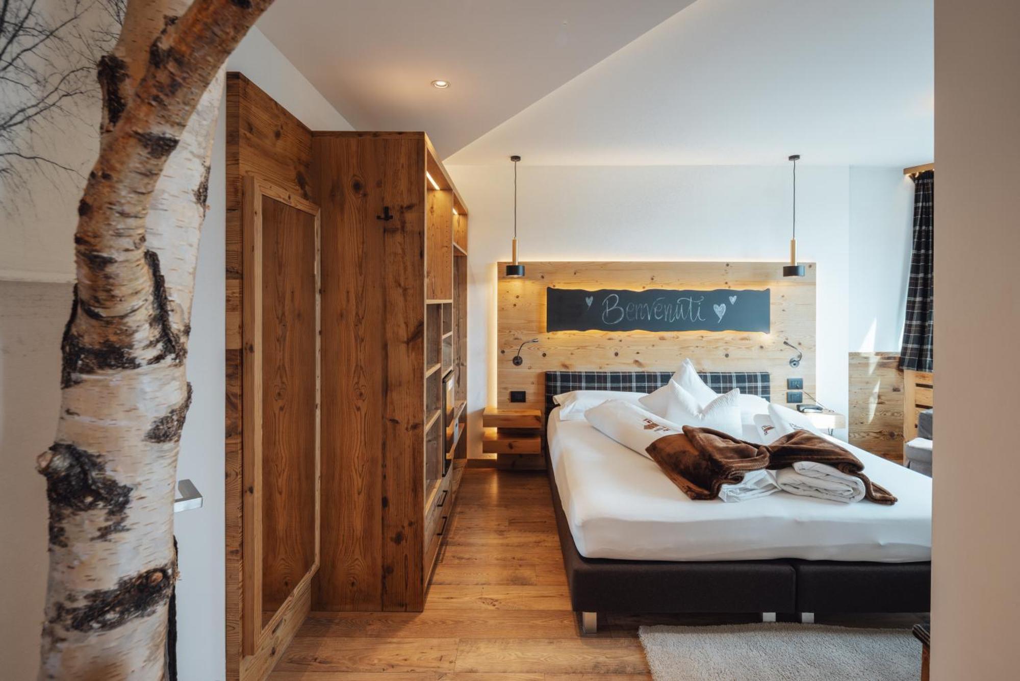 Hotel Garni Laurino Cavalese Luaran gambar