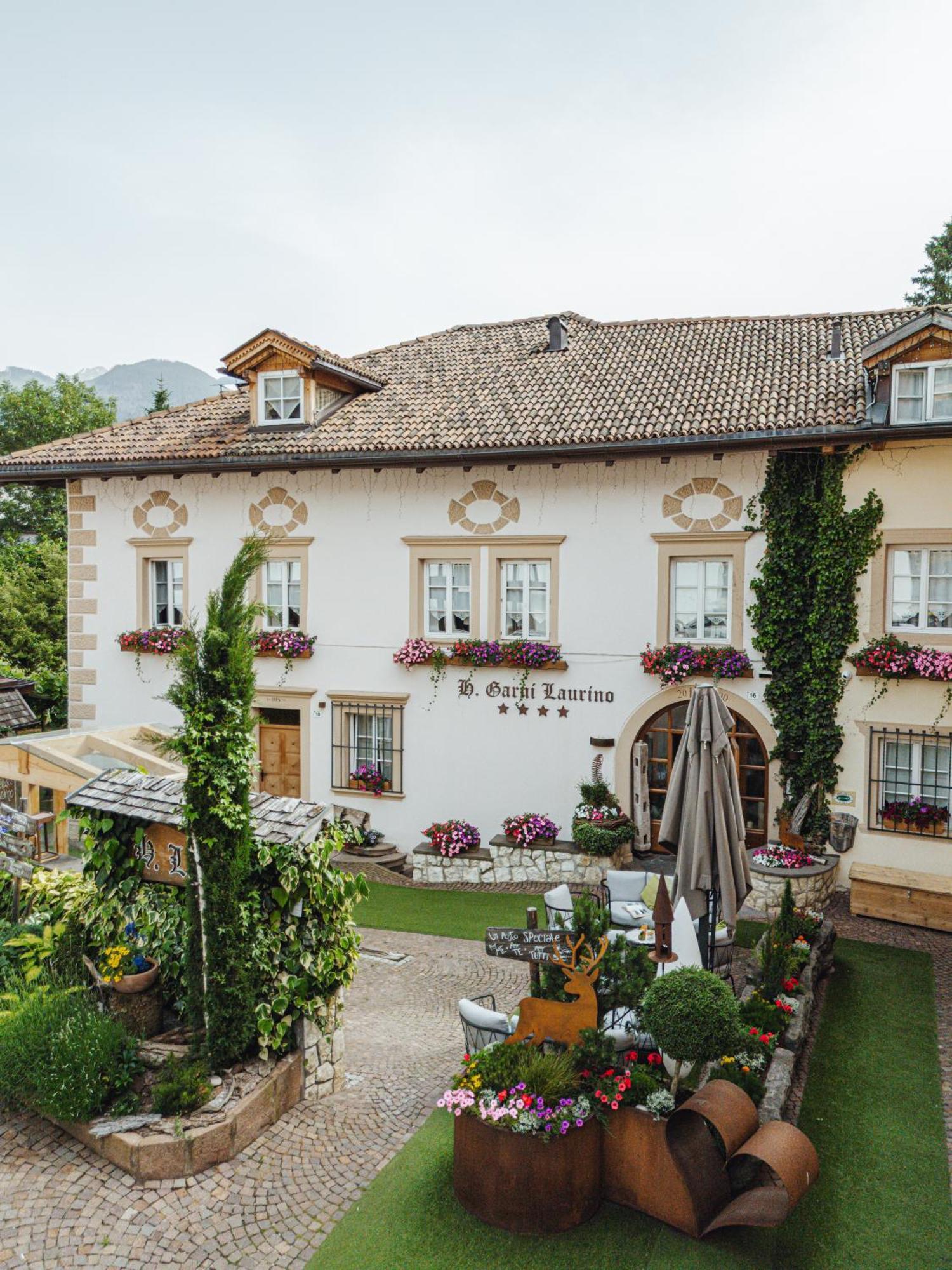 Hotel Garni Laurino Cavalese Luaran gambar