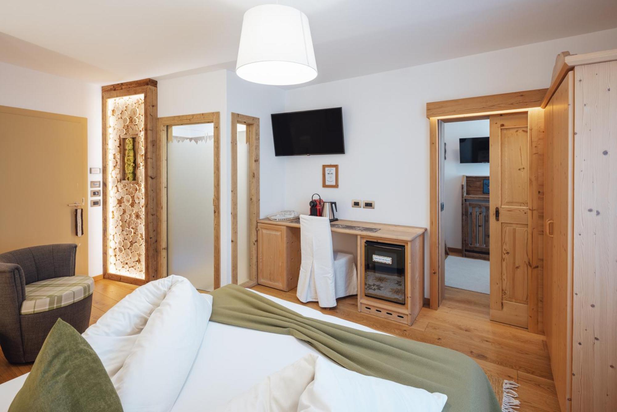 Hotel Garni Laurino Cavalese Luaran gambar